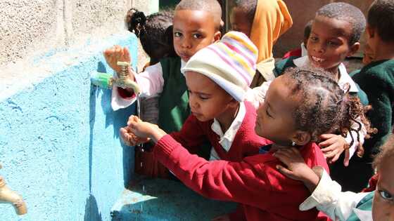 Water en wc's voor schoolkinderen in Ethiopië
