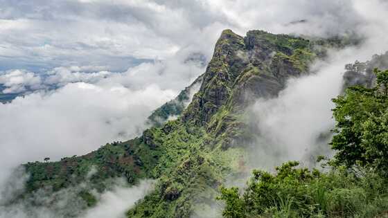 Hike door de ongerepte gebergtes van Tanzania